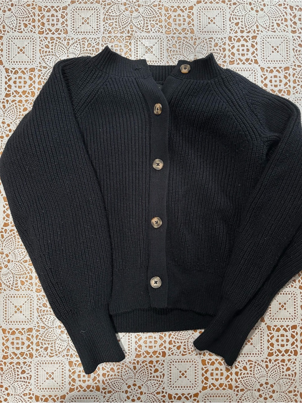Banana Republic Women’s S Black Ribbed Cropped Mock Neck Cardiga